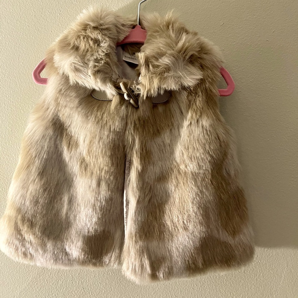 Cute & Cozy Vest